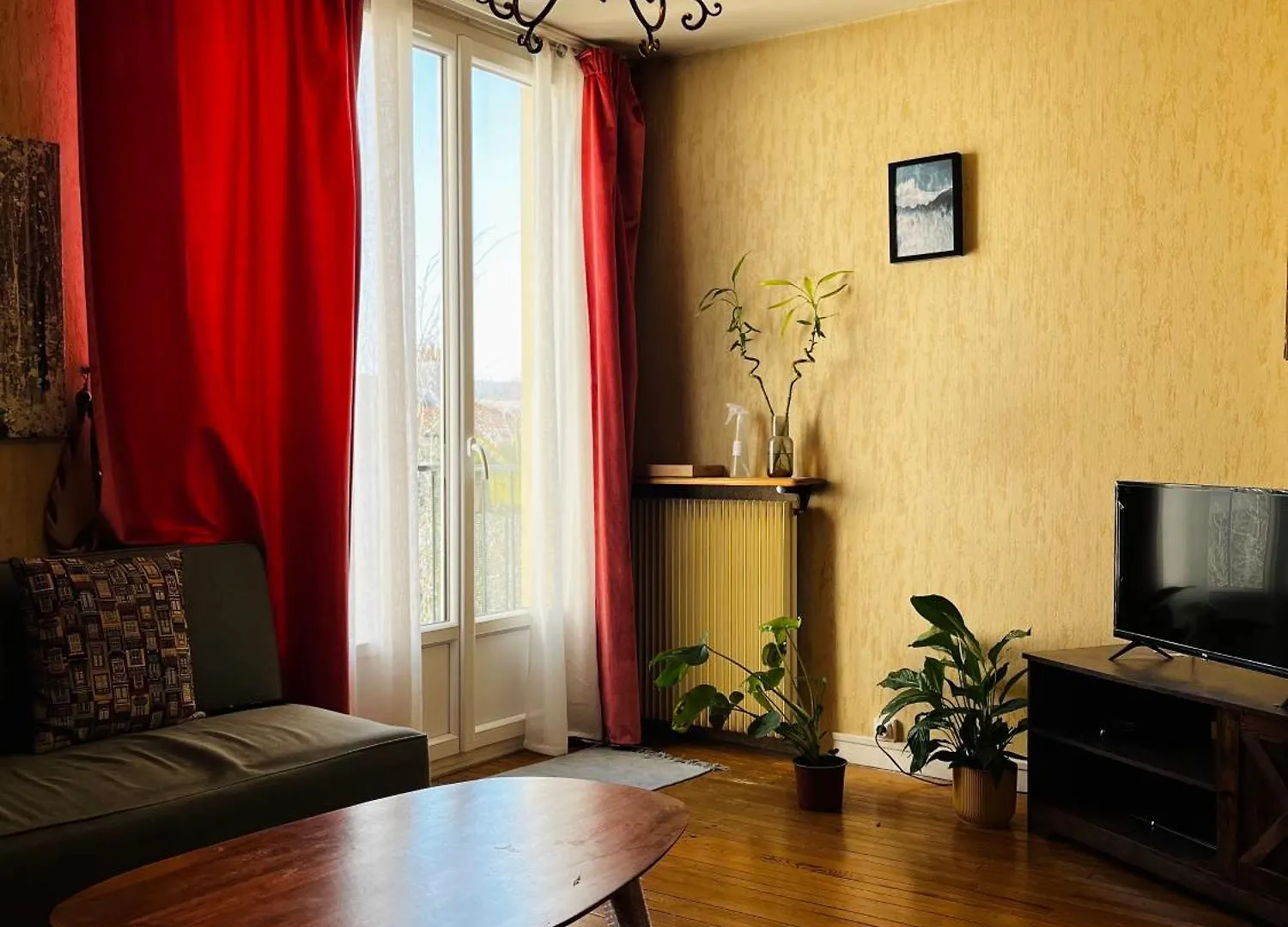 Bright Bedroom 15 Min To Paris Center With 5 Mins Walk To Metro Railway Rer B Cachan France